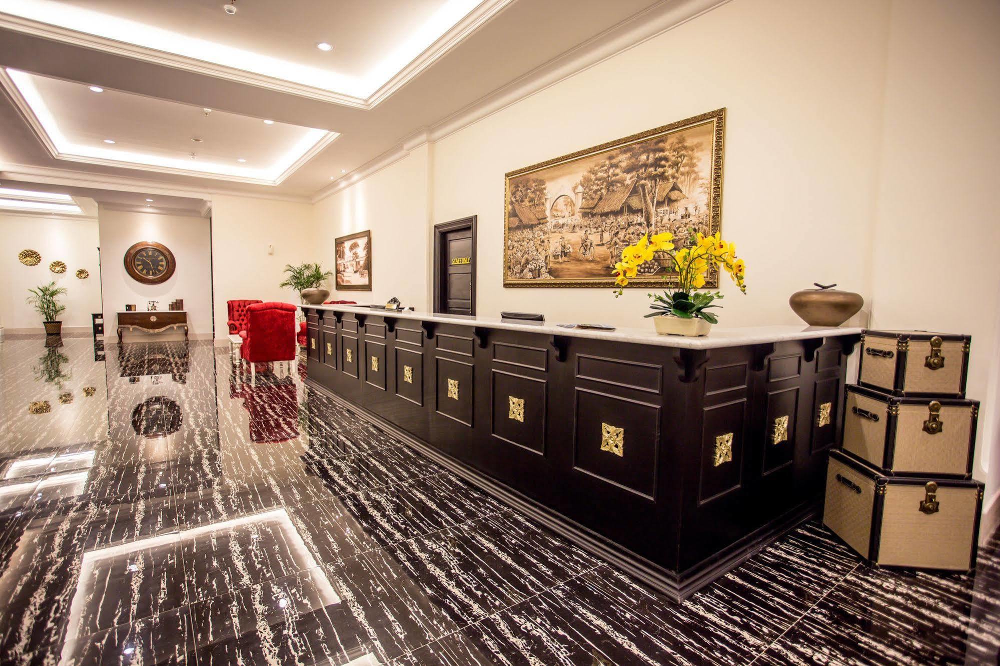 Same Hotel Malang Exterior foto